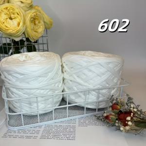 TEMU 2개, 600그램. 대형 실볼로 다양한 DIY 공예품(카펫, 쿠션, 슬리퍼 등) 손뜨개용으로 편리하게 사용 가능하며 색상의 실볼로 다재다능한 수공예 재료입니다