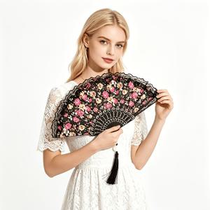 TEMU 여성용 빈티지 블랙 레이스 접이식 부채, 장미 레이스 & 술 장식 포함 - 치파오/한푸 댄스 소품, 캣워크 공연, 중국 의상, 한푸 패션 및 무대 공연용 접이식 부채에 적합