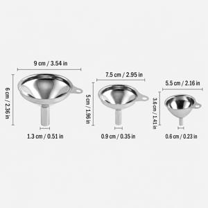 TEMU 스테인리스 스틸 미니 깔때기 세트 3개, 식품 등급 금속 주방용 깔때기, 병 채우기용 3가지 사이즈 소형 깔때기, 에센셜 오일, 향신료, 가루, 기름, 액체, 주스, 소스, 와인, 병용, 열쇠고리가 있는 휴대용 깔때기