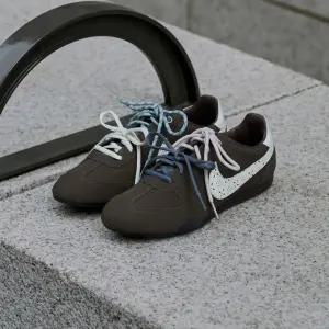 인플루언서 스프린트 시스터 W - 리저록:오션 큐브:다크 신더:세일 IR5693-256