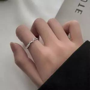 웨이브 반지 유광 디자인 레이어드 손가락 액세서리