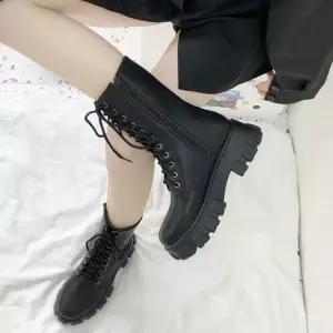 검정 레이스업 워커 부츠 미들 롱 여성 슈즈