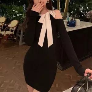[텐바이텐]홀터넥 리본 숏 원피스 원 여성의류 슬림 미니 오프숄더 스커트