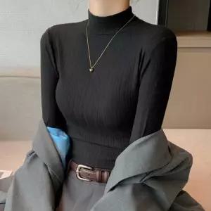 여성 정장 룩 코디 반폴라 하프넥 긴팔 티셔츠 이너 흰색목폴라반목티
