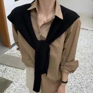 레이어드 어깨 소품 숄 데일리룩 가디건 걸침 니트