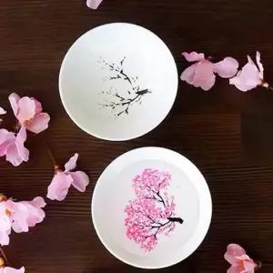 도쿠리 술잔 매화 소주 색변하는 꽃피는 벚꽃 복숭아