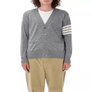26FW 톰브라운 4바 서스테이너블 파인 메리노 울 클래식 가디건 MKC002A Y1014 058 PALE GREY DOM