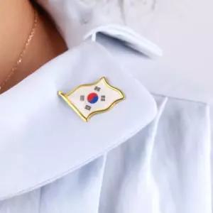 대한민국 국기 태극기 뱃지 휘날리며