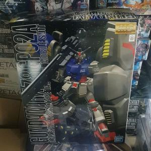 반다이 MG 건담 GP02 사이살리스