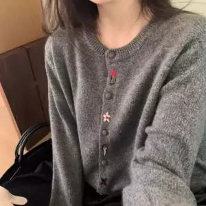 여성 라운드 넥 봄 가을 꽃 자수 니트 가디건 그레이 여자 봄가디건 꽃자수 꽃가디건