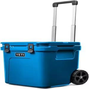 접이식 잠망경 손잡이가 달린 YETI Roadie 48 바퀴 쿨러