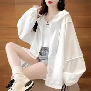 [신상오픈런]여성 루즈핏 후드 경량 폴리 바람막이 재킷 (45268975)