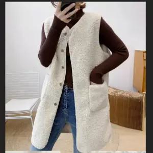예쁜조끼 양털 누빔 뽀글이 보온 여자 조끼 간절기롱베스트 베스트 후리스 롱