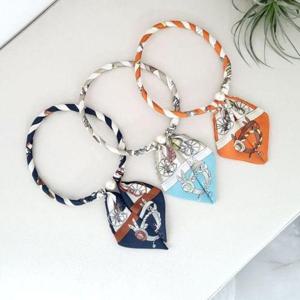 [애슬릿] 쁘띠 스카프 목걸이 진주 마차 자석 미니 패션 초커