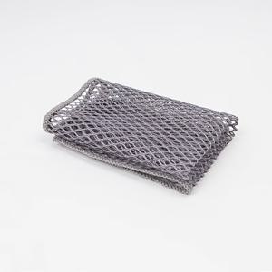 솥과 냄비에 부드럽게 닿는 메시 행주 3개 세트. 재사용 가능, 세척 용이, 빠른 건조, 효율적인 기름 제거 효과. 주방, 식당 및 욕실 청소에 적합.