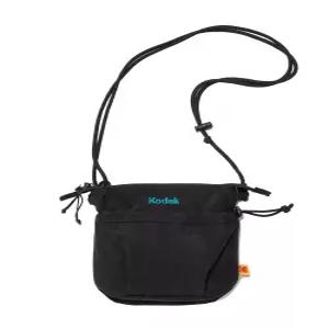 코닥 하디 스트링 미니 크로스백 BLACK K6343RBG21BLK
