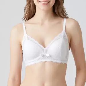 [롯데백화점]BARBARA 플라워 펀칭 레이스 노와이어 브라렛 ABR4460
