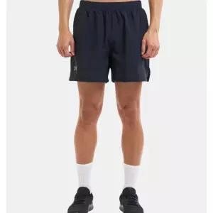 언더아머 UNDER ARMOUR 1382617-001 블랙 남성 UA 론치 5인치 쇼츠 런닝 반바지 운동 헬스 일상