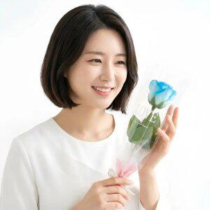 비누꽃 장미 한송이 꽃다발 투톤 레터링 커스텀 단체선물 생일 기념일 답례선물 (블루