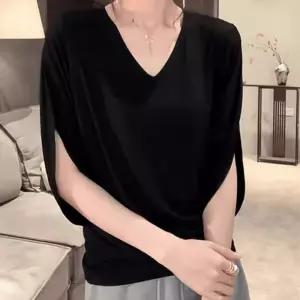 [에이시크]실키 브이 루즈핏 케이프 블라우스 티 C25BTS524