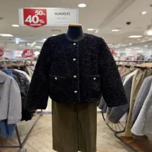 BCBG 포우 리버시블 무스탕  B5D9F972