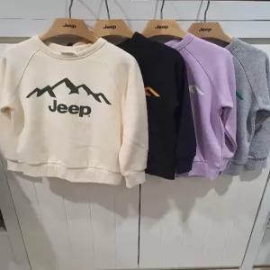 KM1TSU888I 라인 산 지프 맨투맨