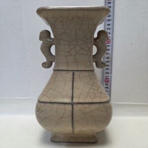 명대 빙열 관요 청자 사각 화병 높이24cm 무게1.2kg단초마을 골동품/수집품/도자기