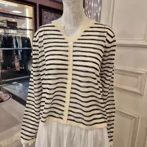 [BCBG] 비씨비지 가을25 스트라이프 가디건 B5C7K179_P398297708