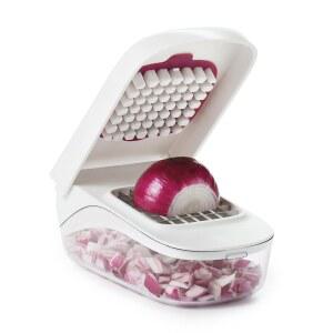 OXO Good Grips 채소 및 양파용 이지 푸어 오프닝 다지기 기기 | 원터치 스파우트, 빠른 다지기, 2.5컵 용량, 양파와 채소에 적합, 식기세척기 사용 가능