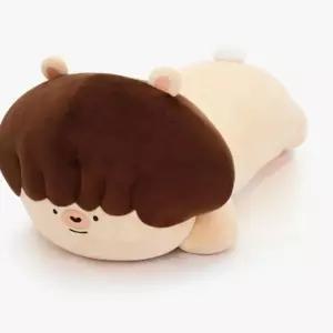돼지우스 베개 쿠션 캐릭터 디자인 러블리 드라마 일반쿠션 x-W73B663 크리스마스선물 인테리어소품