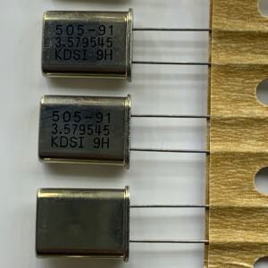 일본 KDS HC-49U 인라인 석영 크리스탈, 3.579545MHZ, 2 핀, 50 개