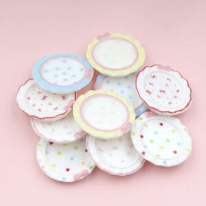 10/100pcs 시뮬레이션 도트 보우 플레이트 DIY 주방 장식 저녁 식사 식기 인형 집 액세서리