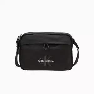 캘빈클라인 진 CALVINKLEINJEANS 볼드 로고 나일론 카메라 백 4D3117G UB1