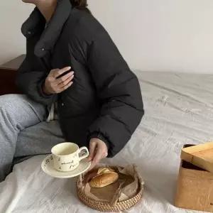 [라일리여성의류] Rly 하이넥 웰론 숏패딩 점퍼 블랙 방한 볼륨 아우터