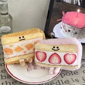 귀여운 딸기 후르츠 산도 파우치 이치고 케이크 딸기 필통 커피 초코 인싸