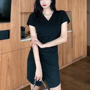 우아한 하객 원피스 오피스룩 블랙 여름 격식 코디 검정 출근 며느리 청담동 결혼식