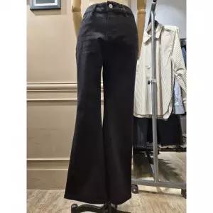 한정수량 비씨비지 BCBG블락부츠컷데님팬츠B6C8P362 2853516