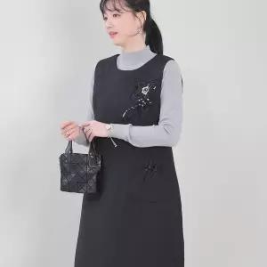 [NS홈쇼핑]애비뉴투지 엄마옷 코사지 패딩 솜 겨울 주머니 일짜 롱 조끼 원피스 K12442...