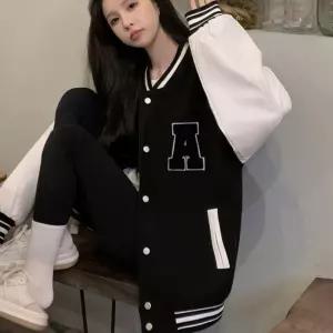 모던한 여성용 기본템 벳 자수 오버핏 야구 점퍼