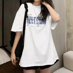 여성 레터링 여름 여자 루즈핏 반팔 티 셔츠 흰 색