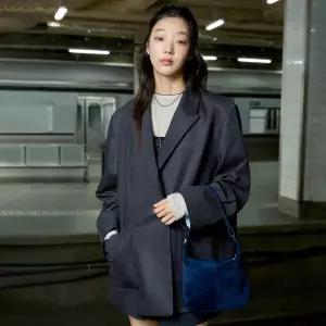[롯데백화점]랩 필로우 토트백(AS7AB881)