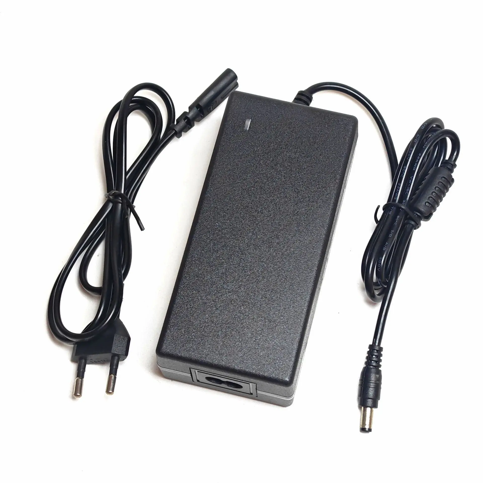 36V 스마트 리튬 배터리 충전기 DC42V 2A 5.5x2.1mm 10 시리즈 36V 8AH 9AH 10AH 12AH 20AH용 LED 표시등 포함 EU US 플러그