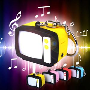 DIY 맞춤형 스크린 패턴 레트로 TV 키체인 미니 TV 모델 열쇠고리 LED 조명 사운드 가방 참 키체인 남녀 공용 선물