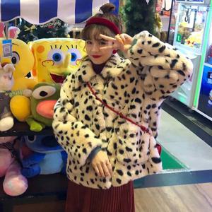 프리미엄 달마시안 프린트 인조 모피 재킷, 부드러운 플러시 원단, 실루엣, 캐주얼 및 파티웨어에 다용도로 활용 가능