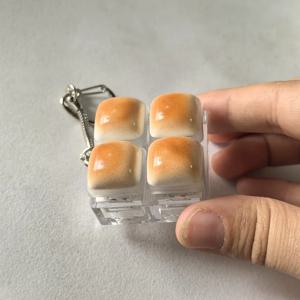 카라멜 브레드 디자인 피젯 키체인 DIY 키보드 키 버튼 키캡 키체인 스트레스 해소 키캡 핑거 키보드 캡