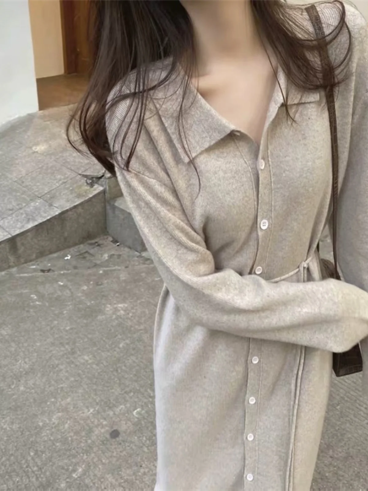 우아한 폴로 칼라 니트 롱 드레스 여성 2026 신상 봄 가을 이너웨어 드레스 레이지 스타일 스커트 출퇴근룩 솔리드 컬러