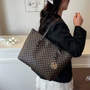 다용도 대용량 레터 프린트 패션 숄더백 럭셔리 브랜드 클러치백 레트로 트렌드 출퇴근용 토트백