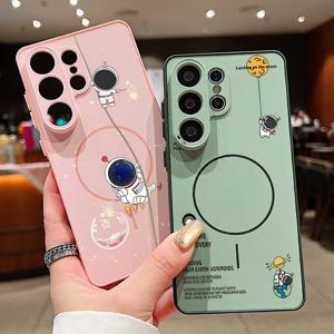 우주비행사 패턴 자석식 폰 케이스 삼성 갤럭시 S26 S25 S22 울트라 엣지 S24 S23 FE A57 A17 A56 A37 A16 A55 A36 A55 커버