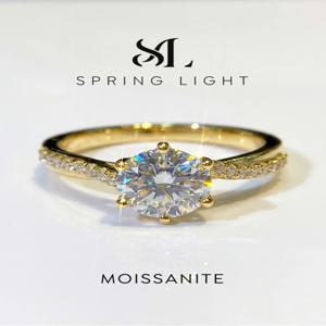 럭셔리 1캐럿 D 컬러 트위스트 암 클래식 6 프롱 샤이니 모이사나이트 다이아몬드 반지 여성용 925 스털링 실버 주얼리
