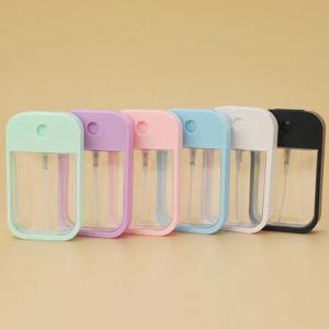 새로운 45ml 6 색 휴대용 리필 형 손 소독제 알코올 병 미니 카드 스프레이 병 여행 하위 병 화장품 프레스